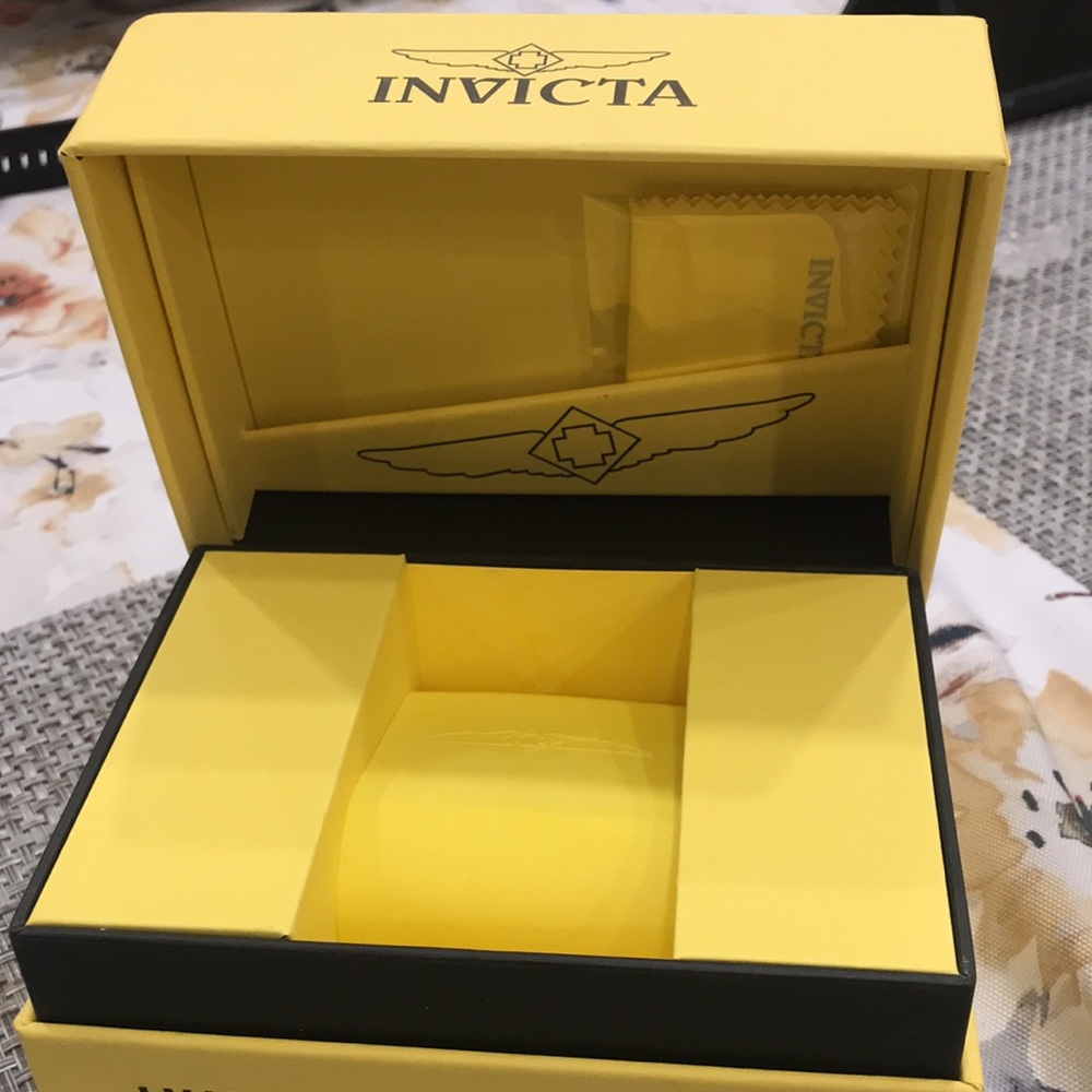 Invicta empty watch box. - Picture 2 of 5